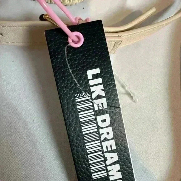 NWT- Like Dream Crossbody with Large Cream Bow - Picture 6 of 8